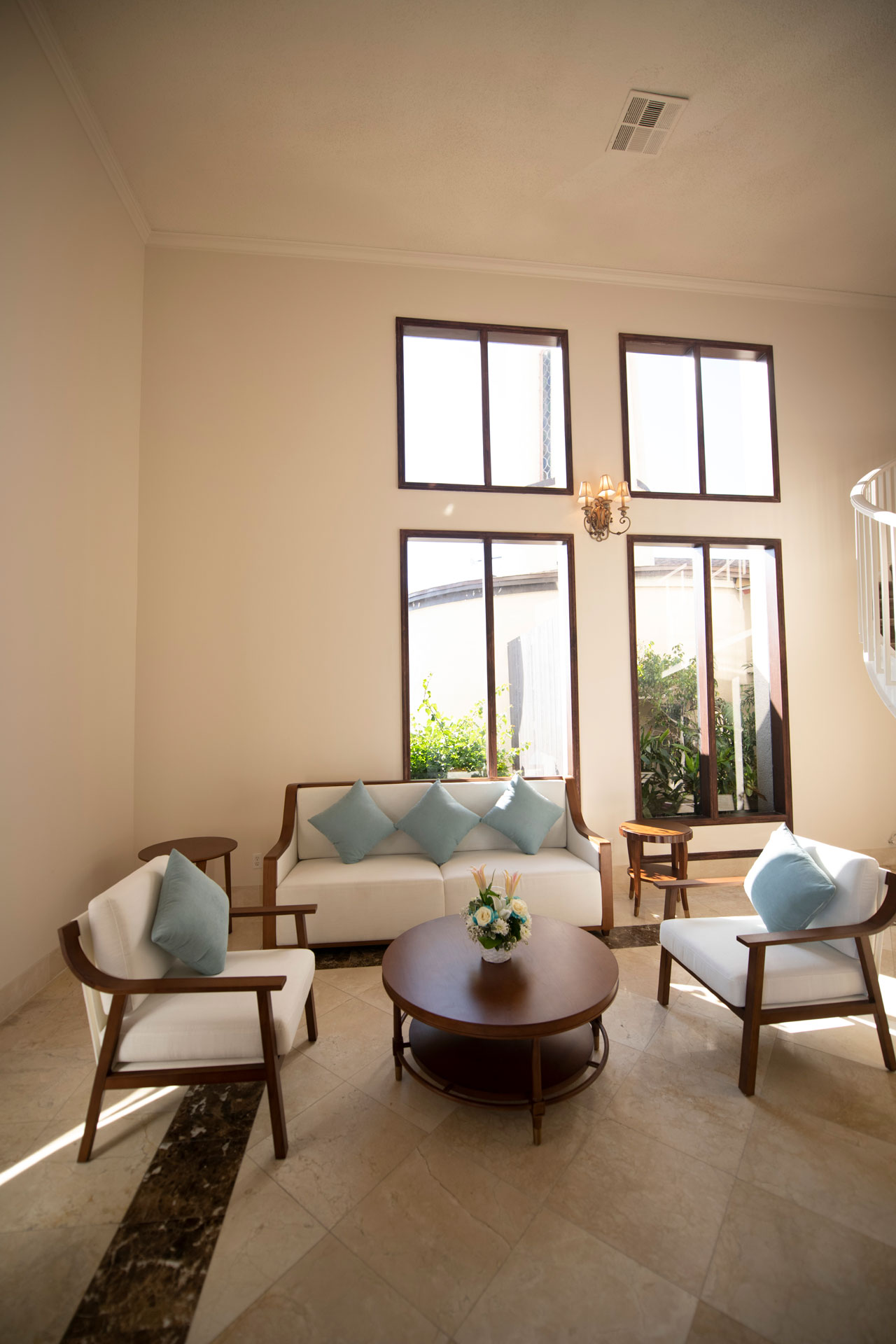 GALLERY - BROOKHURST PLAZA INN